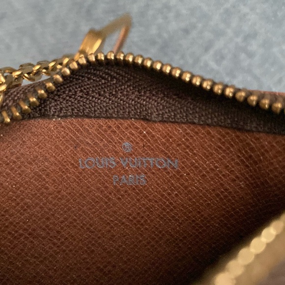 Louis Vuitton Monogram Key Pouch - Picture 9 of 16